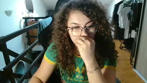 Stephanieblisss online show from February 28, 11:42 am