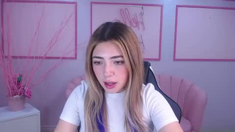 channel_blonde_a online show from December 21, 4:57 pm