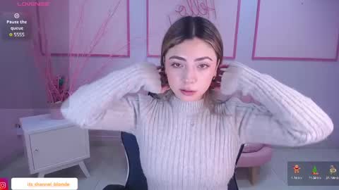 channel_blonde_a online show from December 27, 4:55 pm