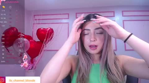 channel_blonde_a online show from February 5, 4:37 pm