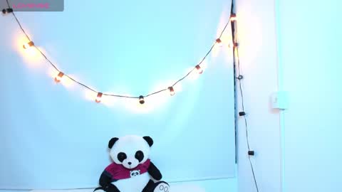 Snapshot of channel_brunette chatting on December 10, 7:22 pm Chanel online show from December 10, 7:22 pm