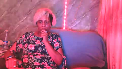 Zaria Vixen online show from November 17, 7:42 am