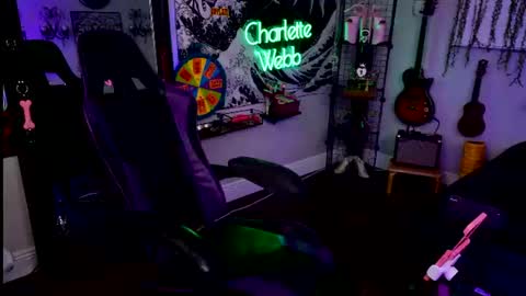 Charlette Webb online show from June 21, 1:42 am