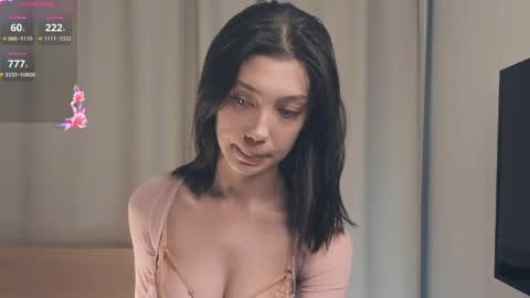 Yumi online show from March 29, 9:25 pm