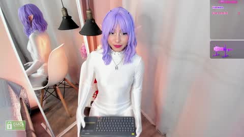 Snapshot of charloottee_1 chatting on December 2, 11:16 pm Char 3 Lets go for the 100 Thumb-Up online show from December 2, 11:16 pm