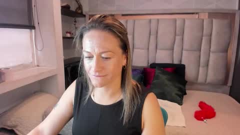 Charlot milf online show from October 11, 12:41 pm