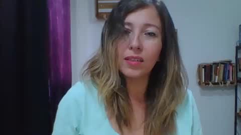 Snapshot of charlot_ponze chatting on September 18, 8:29 pm charlott online show from September 18, 8:29 pm