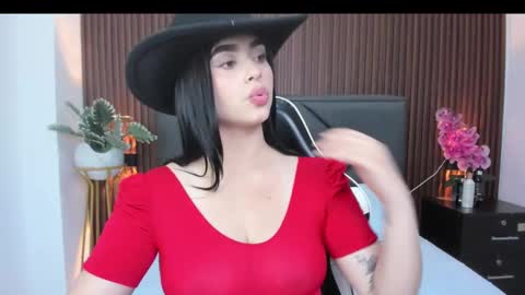 Snapshot of charlote_rossee chatting on October 2, 3:11 am charlote_rossee online show from October 2, 3:11 am
