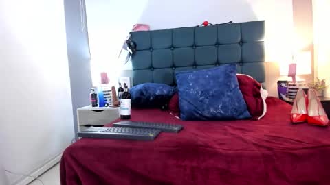 Snapshot of charlott_lens chatting on September 19, 6:07 pm Charlott online show from September 19, 6:07 pm