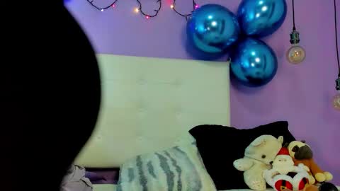 Char 3 online show from December 19, 3:48 pm