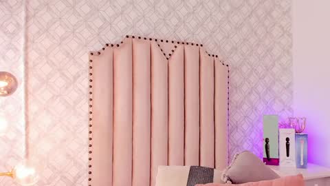   Charlotte  online show from January 21, 7:50 pm