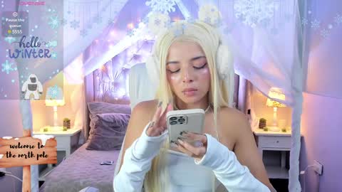 Snapshot of charlotte__benett chatting on December 22, 4:50 am Charlotte online show from December 22, 4:50 am