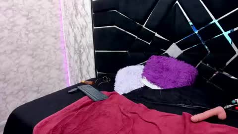 Charlotte  online show from July 28, 8:01 pm