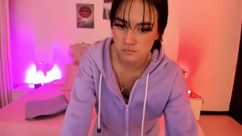 charlotte_rider_ online show from December 18, 3:00 am