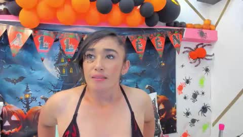 Charlotte  online show from October 14, 6:21 pm