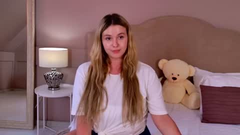 charlotteatwood online show from June 14, 4:07 pm
