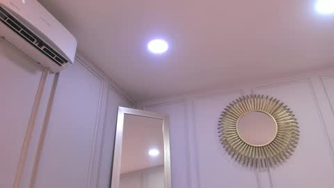 charlottebrownn_ online show from January 8, 4:49 am