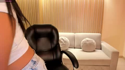Charlotte online show from May 31, 11:06 pm