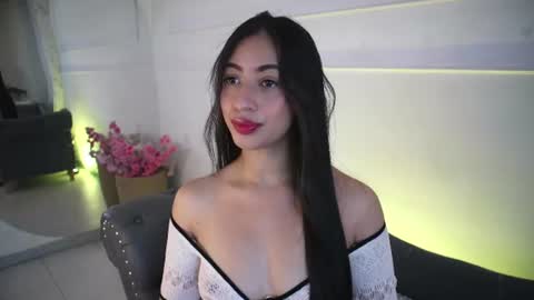 Lauren Rus online show from July 10, 12:49 pm