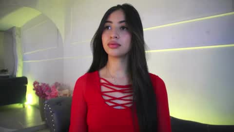 Lauren Rus online show from July 28, 12:34 pm