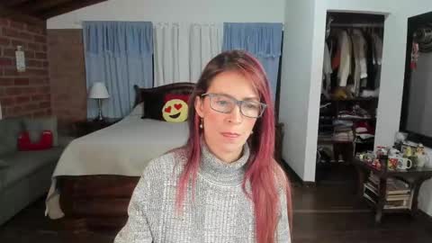 Snapshot of charlottewillson chatting on October 2, 12:15 am Charlotte online show from October 2, 12:15 am