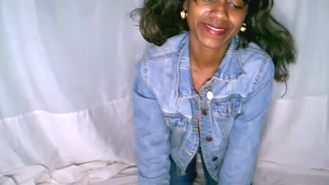 charmantegirl007 online show from September 20, 4:44 am