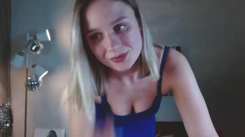 Michelle  online show from May 15, 7:00 am