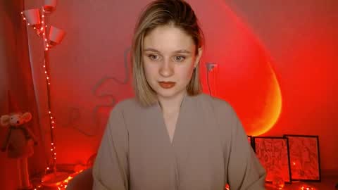 Snapshot of charming_beauty chatting on January 14, 3:11 am Michelle online show from January 14, 3:11 am