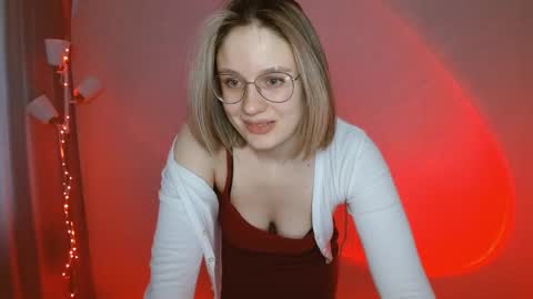 Snapshot of charming_beauty chatting on January 26, 3:38 am Michelle online show from January 26, 3:38 am