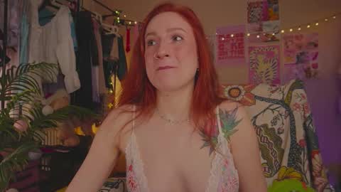 Lissa online show from November 16, 5:57 pm