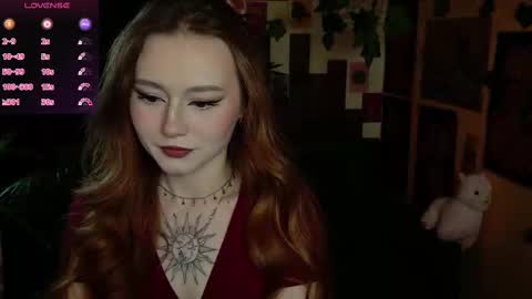 Snapshot of charming_lilly chatting on February 13, 7:56 am Lissa online show from February 13, 7:56 am