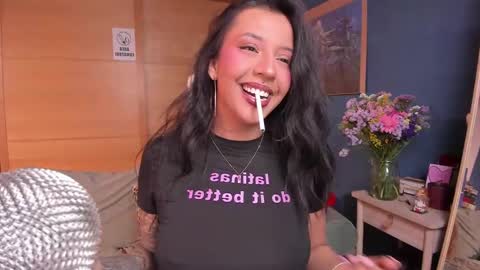 Victoria online show from March 11, 4:51 pm