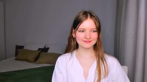 Im Eva online show from May 17, 10:36 am