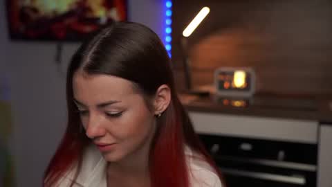 Belle and Miley online show from July 11, 8:31 pm