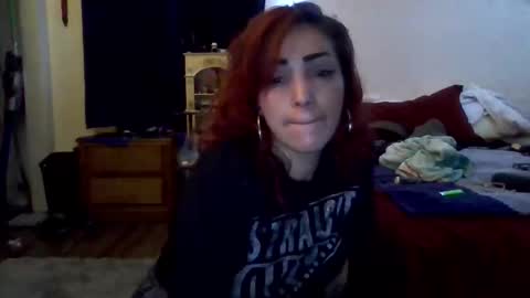 chas1989estelle online show from March 5, 3:35 am