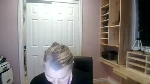 chealsiek online show from December 3, 12:35 am