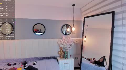 chelsea_bolton_ online show from June 18, 1:38 pm