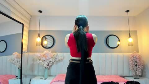 chelsea_bolton_ online show from April 15, 12:39 pm