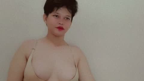 Snapshot of chennybbgirl chatting on October 5, 1:16 pm chenny online show from October 5, 1:16 pm