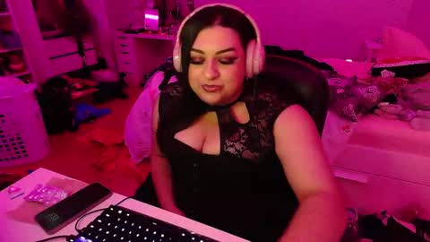 Snapshot of chericheesecake chatting on November 1, 5:22 am chericheesecake online show from November 1, 5:22 am