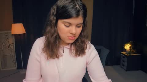 Snapshot of cheriearnet chatting on October 29, 8:40 am Diana online show from October 29, 8:40 am