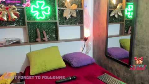 Snapshot of cherry_copper chatting on December 11, 12:23 pm cherryl online show from December 11, 12:23 pm