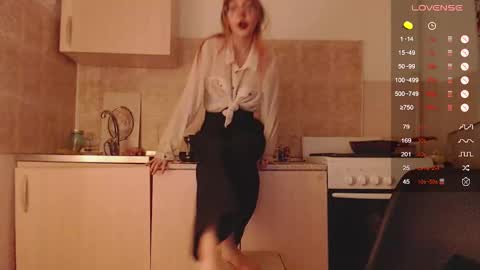 Cheryl online show from November 1, 10:58 pm