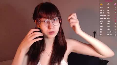 Snapshot of cherry_hazzze chatting on March 7, 1:29 pm Cheryl online show from March 7, 1:29 pm