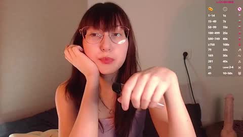 Snapshot of cherry_hazzze chatting on March 5, 4:13 pm Cheryl online show from March 5, 4:13 pm