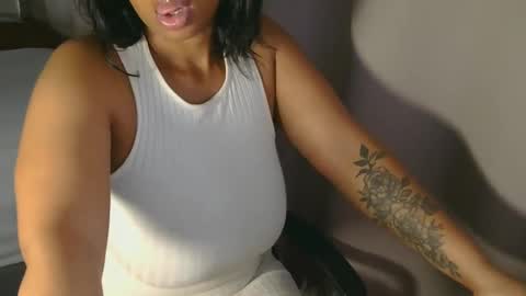 Snapshot of cherrybabexx chatting on January 31, 10:31 am Cherrybabe online show from January 31, 10:31 am