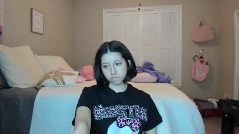 cherrycute666 online show from January 11, 4:39 am