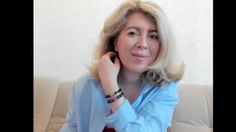 Snapshot of chicafortuna chatting on September 20, 3:49 am NBFG online show from September 20, 3:49 am