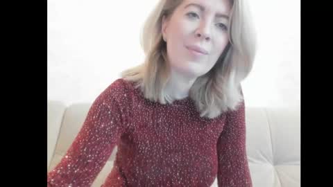 Snapshot of chicafortuna chatting on October 11, 3:55 am NBFG online show from October 11, 3:55 am