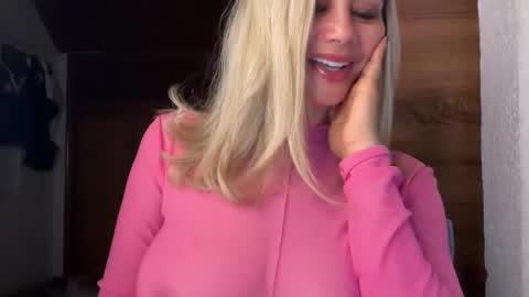 sexypau online show from November 15, 10:00 pm